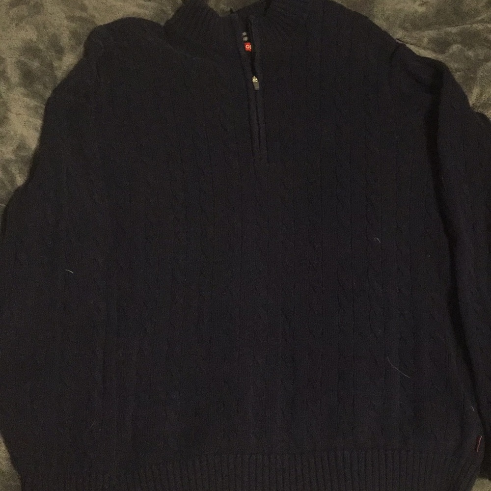 IZOD Blue Quarter-Zip. Size Adult Large.